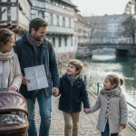 Vacances famille Strasbourg : marche en poussette dans la Petite France