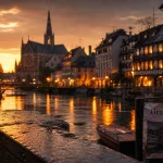 Visiter Strasbourg : cathédrale et Petite France au coucher du soleil