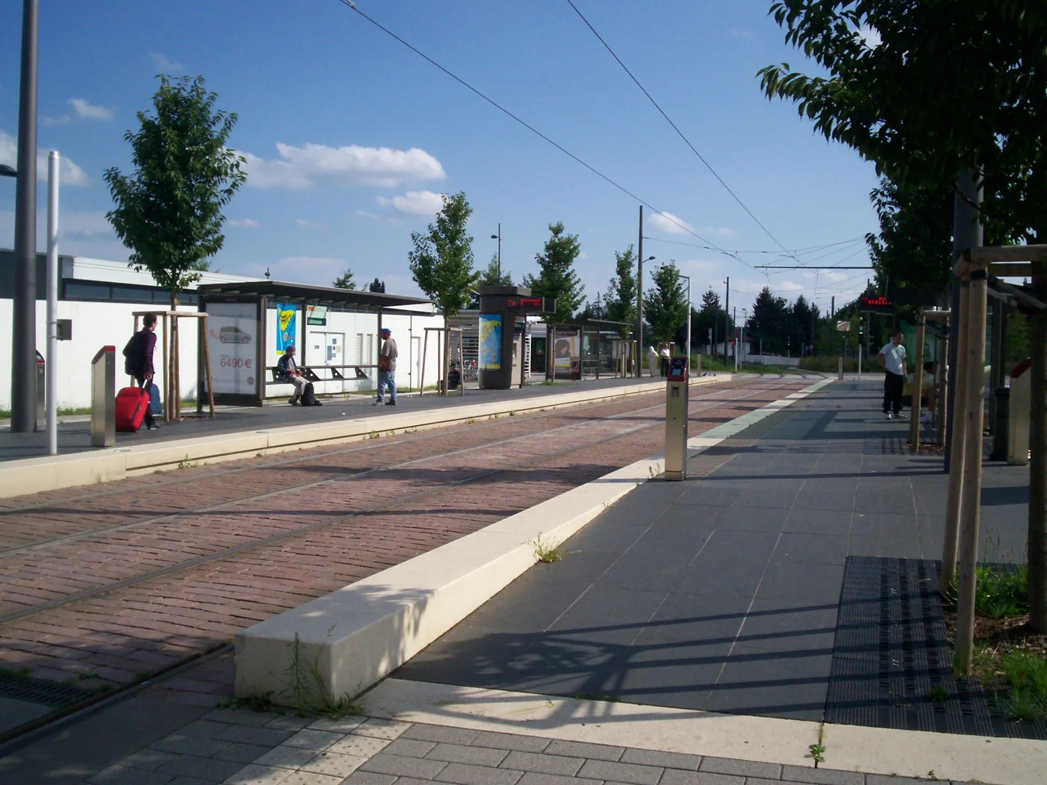 La station de tram Kibitzenau, en août 2009.